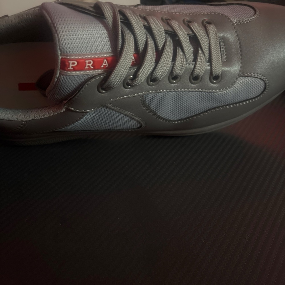 Prada Men's Elegant Gray Sneakers - Picture 2 of 3